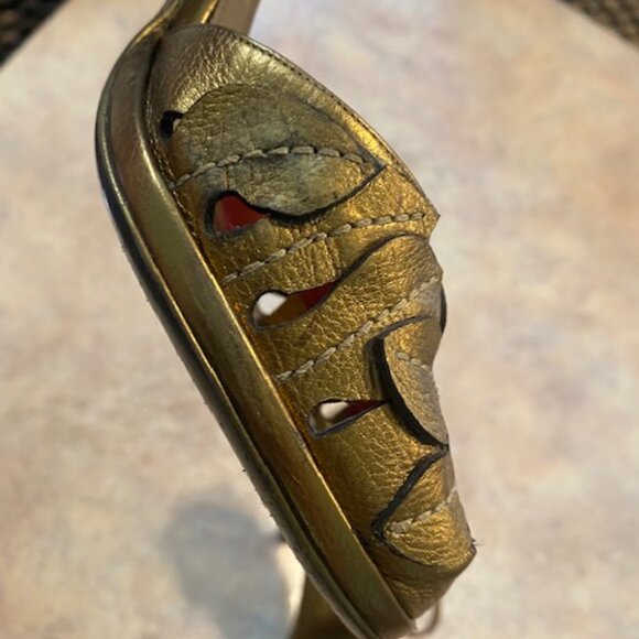 Ferragamo Gold Heels Size 9 1/2 B Leaf design Leather - Picture 10 of 16